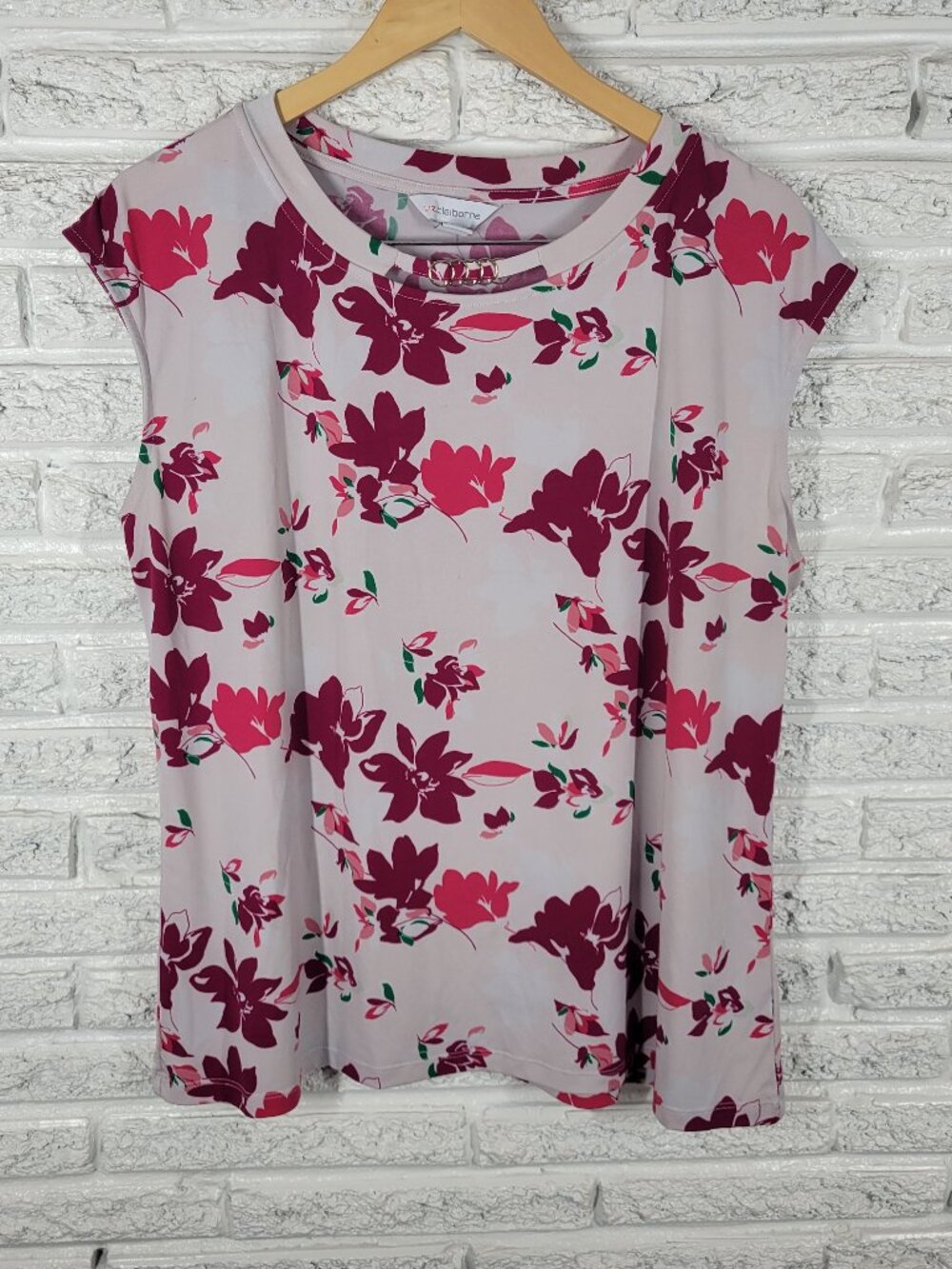 Liz Claiborne Top XL Womens Red Floral Keyhole Blouse Sleeveless FLO223E